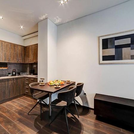 Classy And Stylish Apartment Next To Hilton Афины Экстерьер фото
