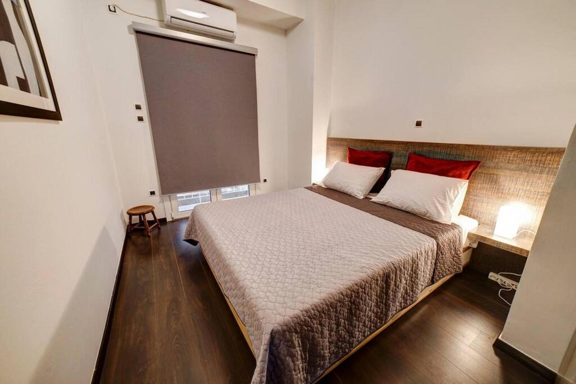 Classy And Stylish Apartment Next To Hilton Афины Экстерьер фото