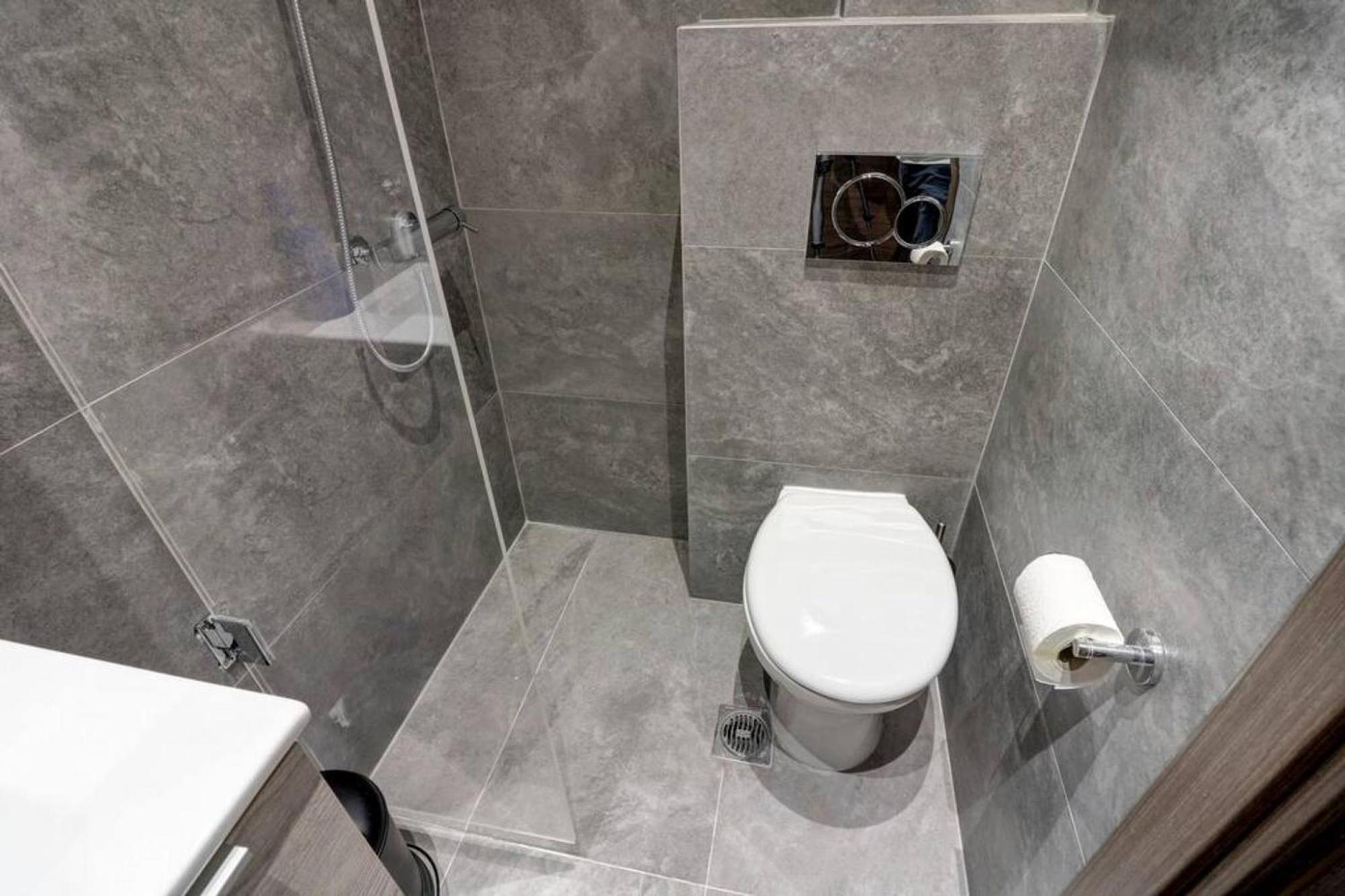 Classy And Stylish Apartment Next To Hilton Афины Экстерьер фото